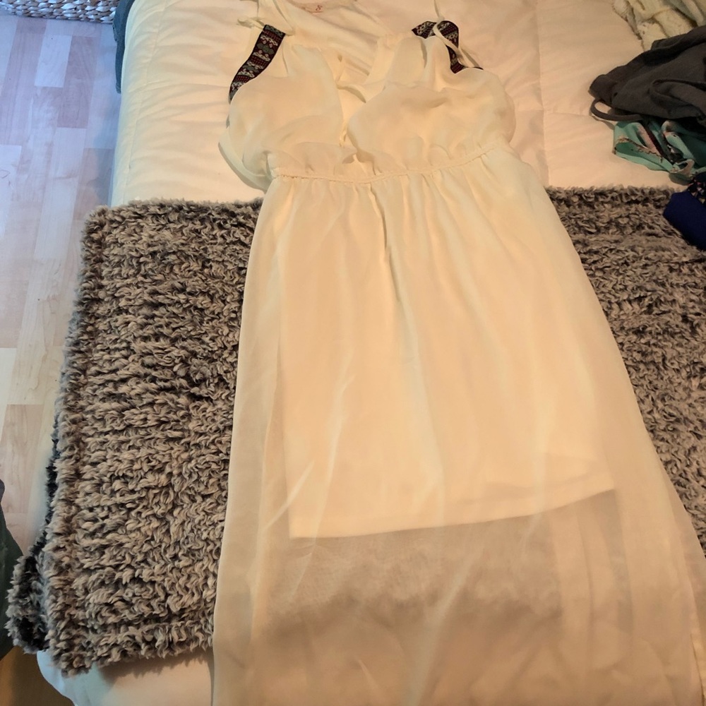 White maxi dress size small